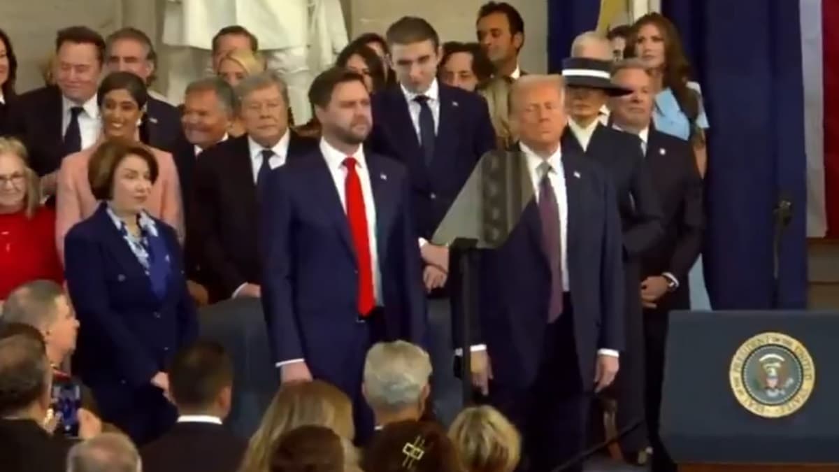 S Jaishankar's Video In Donald Trump’s Swearing In: ট্রাম্পের শপথে দর্শকাসনের প্রথম সারি থেকে সরে যেতে বলা হয় জয়শঙ্করকে? ভিডিয়ো কতটা সত্যি জানুন