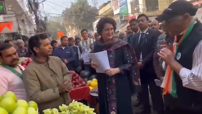 Priyanka Gandhi Vadra: ইংরেজ শাসনের সঙ্গে তুলনা মোদী সরকারের, ভোটপ্রচারে আক্রমণাত্মক প্রিয়াঙ্কা গান্ধী