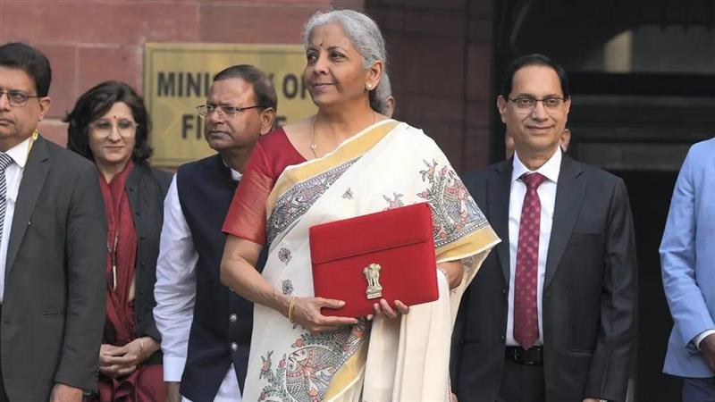 Income-Tax Bill, 2025:  আজ লোকসভায় পেশ হতে চলেছে আয়কর বিল ২০২৫; জমা পড়বে ওয়াকফ নিয়ে কমিটির রিপোর্টও