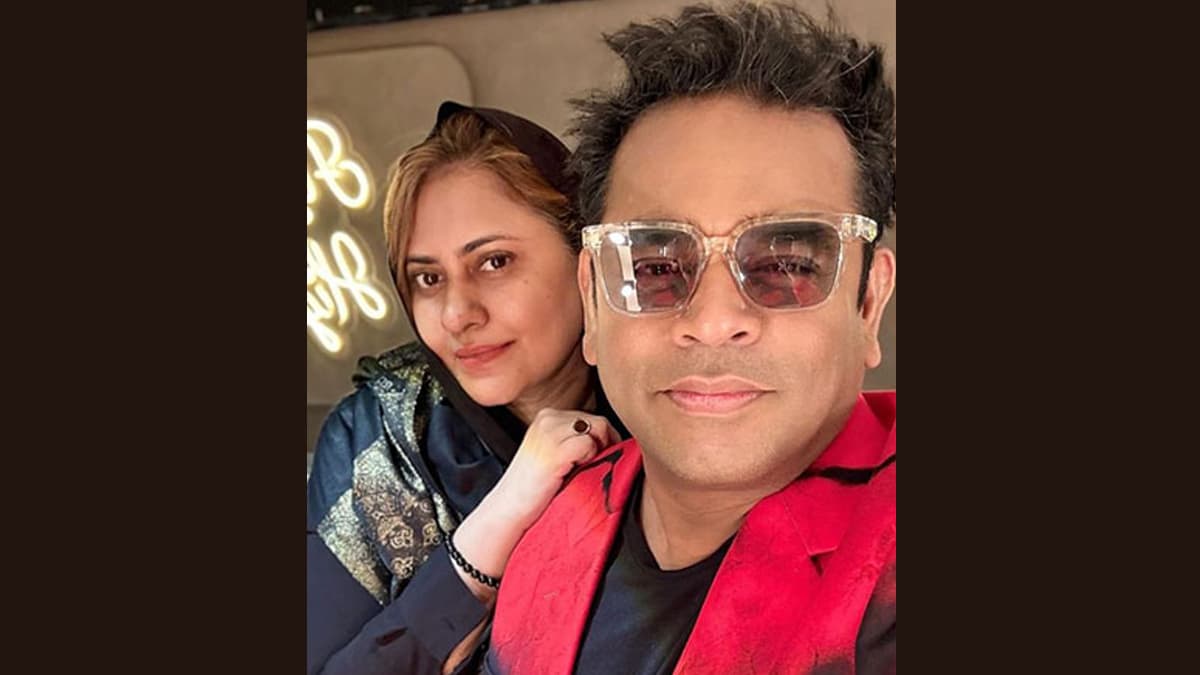 AR Rahman and Saira Banu: 'আমরা প্রাক্তন নয়', বিচ্ছেদের মাঝে এআর রহমানের সুস্থতা কামনা করে উলটো সুর স্ত্রী সায়রা বানুর কণ্ঠে