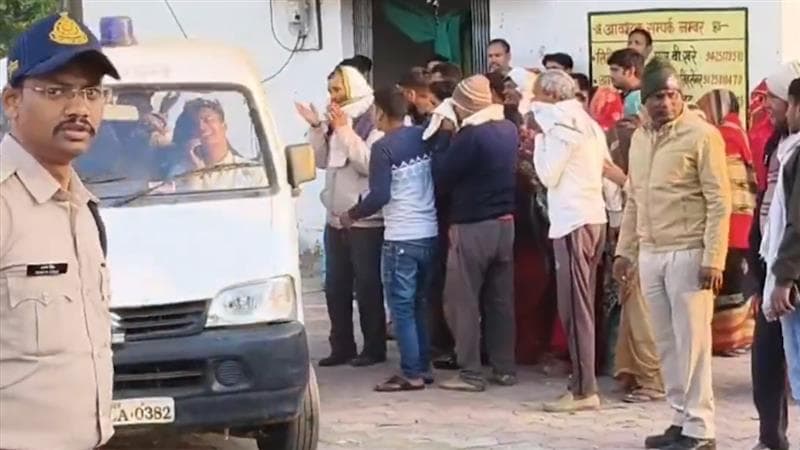 MP Road Accident: সিধিতে মধ্যরাতে ভয়াবহ দুর্ঘটনা, নিহত ৭ জন, আহত ১৪ জন