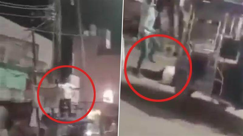 Uttar Pradesh Viral Video: রিল বানানোর ধুম! টোটো-র মাথার দাঁড়িয়ে নাচ মর্গকর্মীর, কীভাবে মারা গেলেন দেখুন