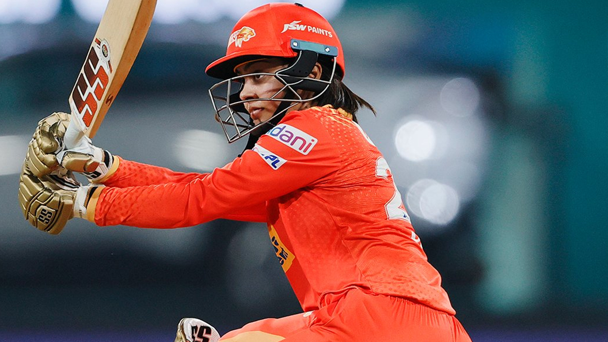 DC W vs GG W, WPL 2025 Scorecard: হারলিন দেওলের সুবাদে দিল্লিকে হারিয়ে ৫ উইকেটে জয় গুজরাটের