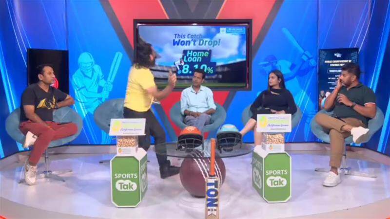 Cricket Viral Video, IPL 2025: পন্থের খারাপ ব্যাটিংয়ে বিরক্ত হয়ে লাইভ শোতে টিভি ভাঙলেন অ্যাঙ্কর, দেখুন ভাইরাল ভিডিও