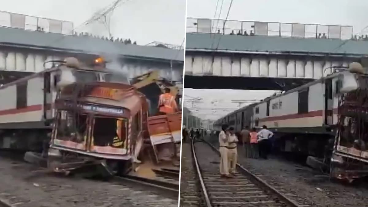 Truck Collides With Train: হোলির সকালে ভয়াবহ দুর্ঘটনা, এক্সপ্রেস ট্রেনের সঙ্গে ট্রাকের সংঘর্ষ