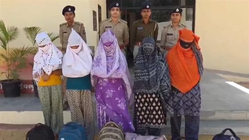 Bangladeshi Women Detained: লুকিয়ে নদী পথে গুজরাটে ঢোকা অবৈধ পাঁচ বাংলাদেশী মহিলা গ্রেফতার