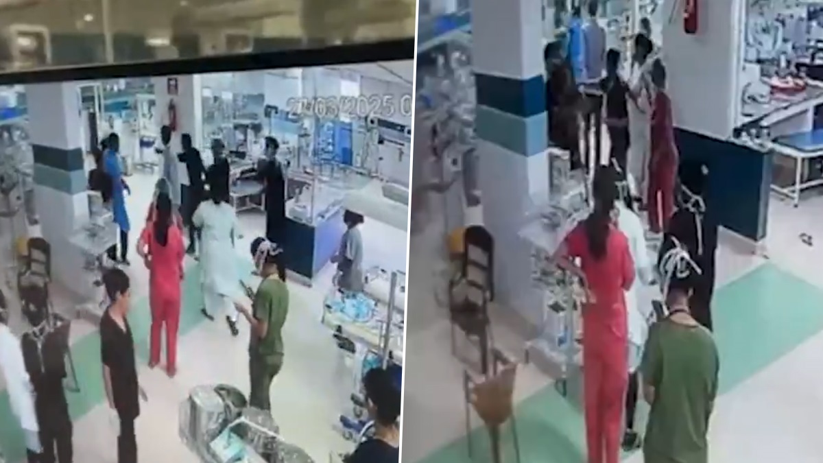 Nursing Staff, Doctors Fight Video: হাসপাতালের ওয়ার্ডে তর্কাতর্কি, চিকিৎসকদের সঙ্গে নার্সদের মারপিটের ভিডিয়ো ভাইরাল