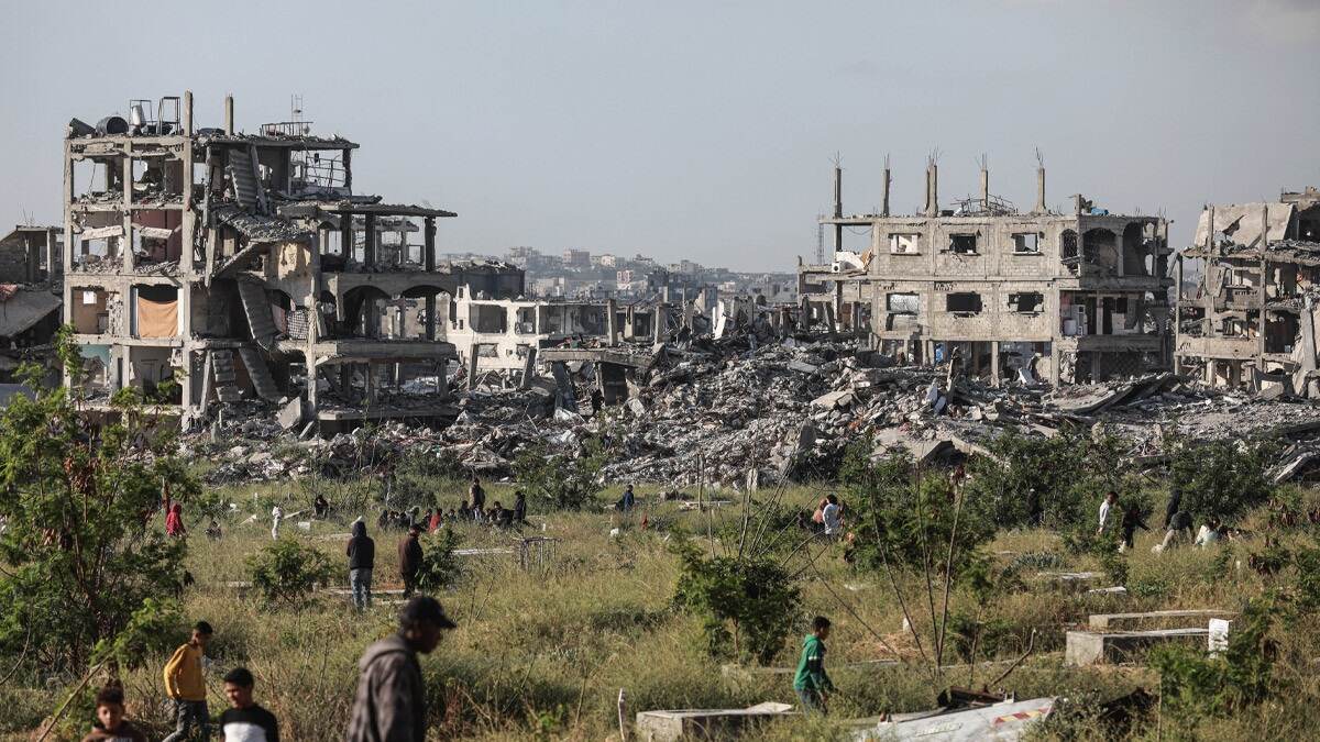 Israel kills Dozens In Gaza During Eid 2025: যুদ্ধ বিধ্বস্ত গাজায় এক চিলতে শান্তি খোঁজার চেষ্টা ঈদে, তার মাঝেই হামলা চালাল ইজরায়েল, মৃত বহু