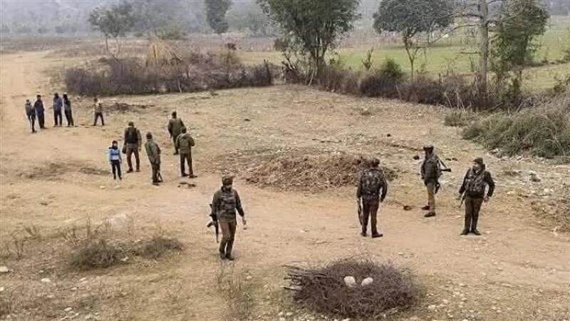 Firing Erupts Between Security Forces And Terrorist In J&K Video: কাঠুয়ায় ৫ জঙ্গিকে ঘিরে ফেলেছে সেনা, চলছে এক নাগাড়ে গুলি বর্ষণ, দেখুন