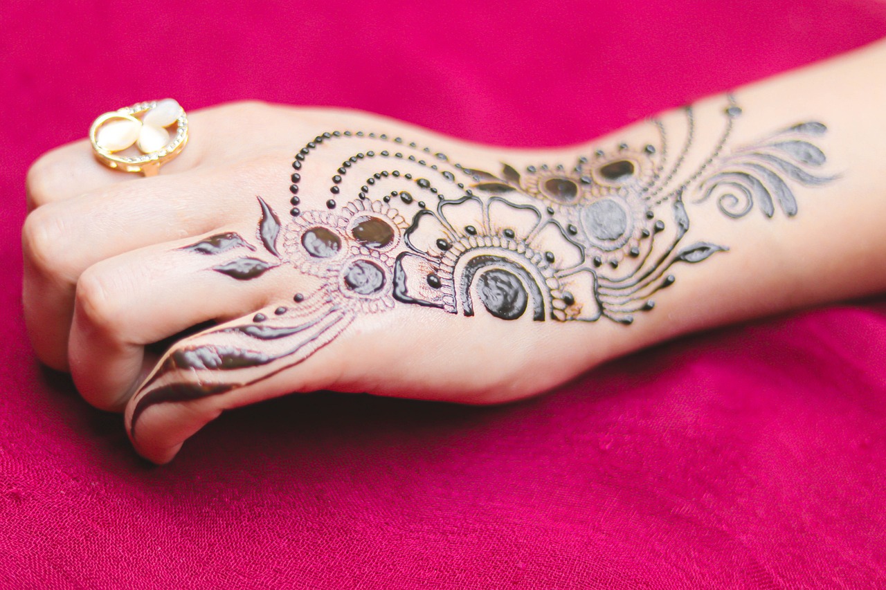 Eid Ul-Fitr Mehndi Design 2025: এই ঈদে আপনার জন্য রইল ট্রেন্ডিং মেহেন্দি ডিজাইন