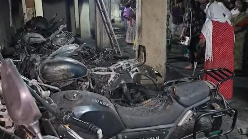 Pune Shocker: মাদকে আসক্ত, মা নেশার টাকা না দেওয়ায় ১৩ টি বাইকে অগ্নি সংযোগ যুবকের