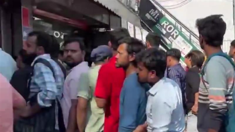 UP Alcohol Offer: 'বাই ১, গেট ১ ফ্রি' যোগীরাজ্যে মদের উপর বিশেষ ছাড়