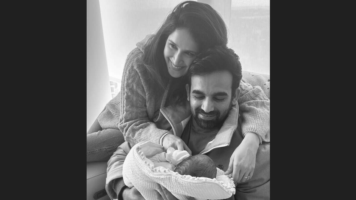 Zaheer Khan Sagarika Ghatge Welcome Baby Boy: পুত্র সন্তানের বাবা হলেন ভারতের প্রাক্তন তারকা, কি নাম রাখলেন জাহির খান সাগরিকা ঘাটগে?