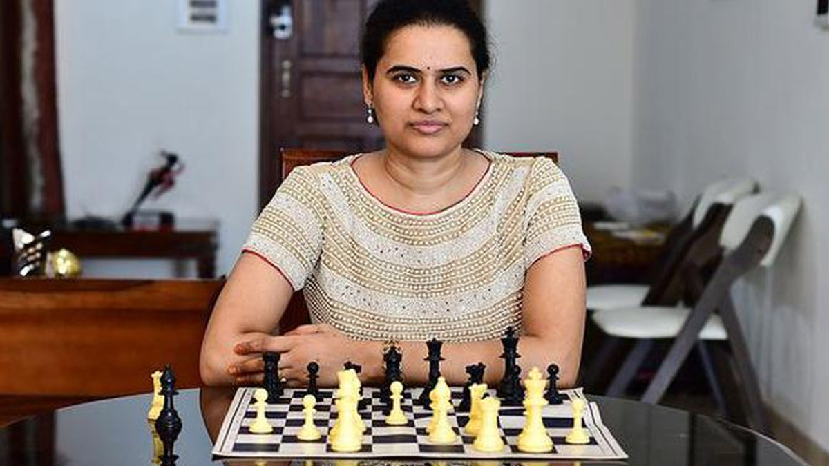 GM Humpy Koneru: চীনা গ্র্যান্ডমাস্টার ঝু জিনার-কে ট্রাইব্রেকে হারিয়ে মহিলা গ্রা পি দাবা জয় করলেন ভারতীয় গ্র্যান্ডমাস্টার কোনেরু হাম্পি