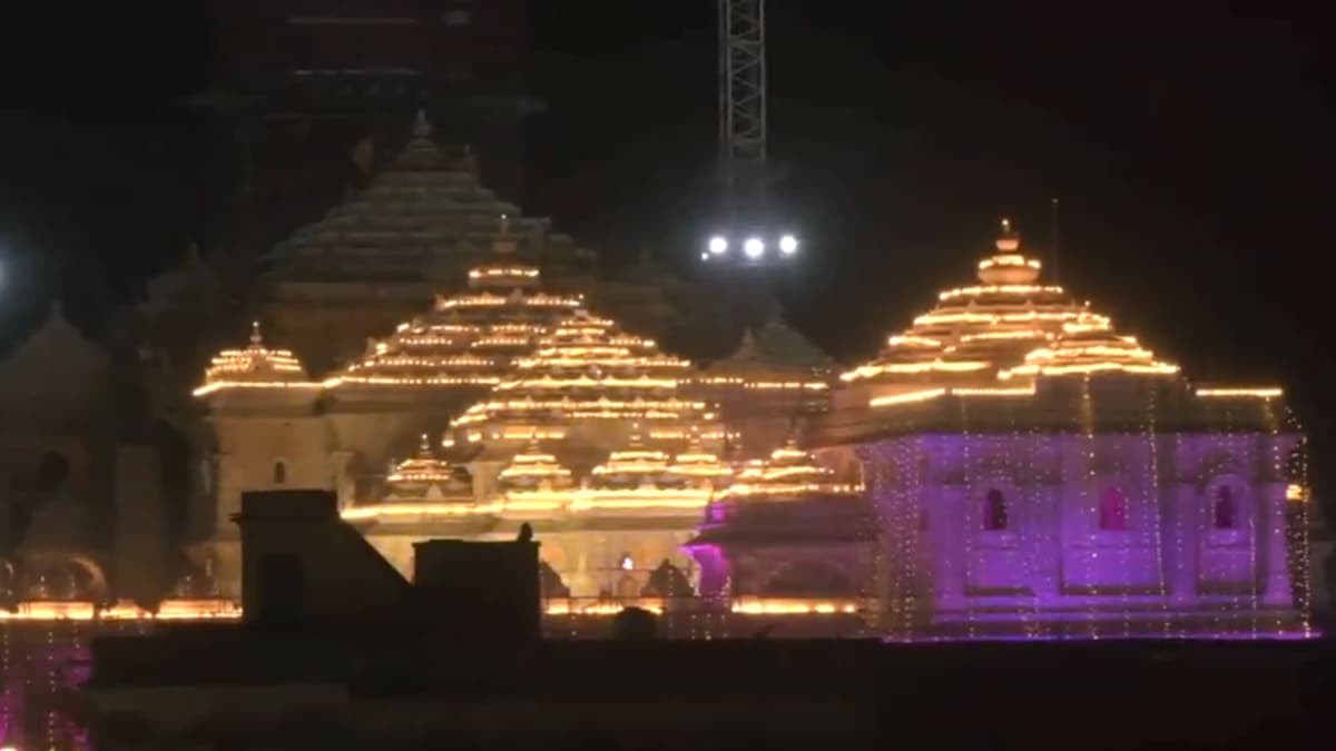Ayodhya Ram Temple Video: রামনবমীতে আলোর মালায় সাজল অযোধ্যার রামমন্দির, দেখুন ভিডিয়ো