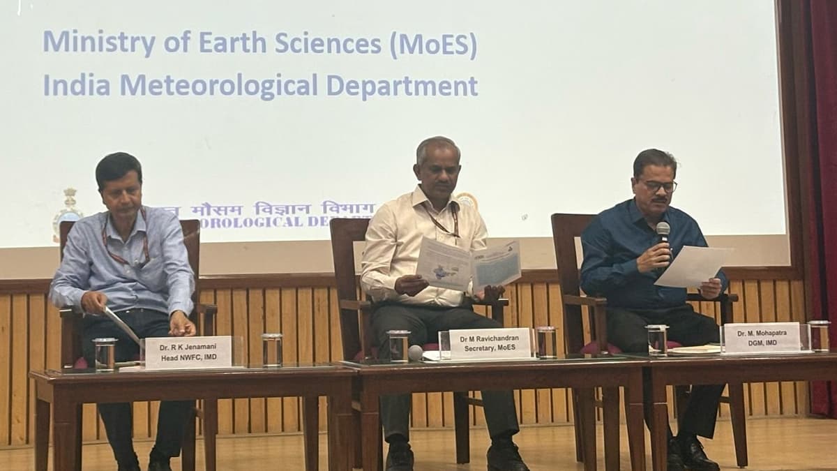 IMD Prediction: মাত্রাতিতিরক্ত গরমের মাঝে সুখবর, চলতি বছরে স্বাভাবিকের চেয়ে বেশি বৃষ্টিপাতের পূর্বাভাস দিল আইএমডি