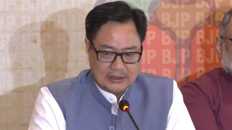 Kiren Rijiju on Waqf Act: মুসলিমদের ভোট ব্যাংক হিসেবে ব্যবহার না করার আবেদন কিরেন রিজিজুর
