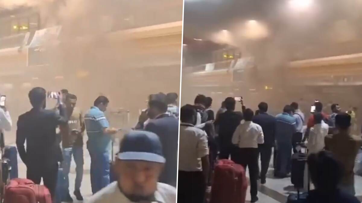 Lahore Airport Fire: দাউদাউ করে জ্বলছে লাহোর আন্তর্জাতিক বিমানবন্দর, বন্ধ রানওয়ে, বাতিল সমস্ত উড়ান