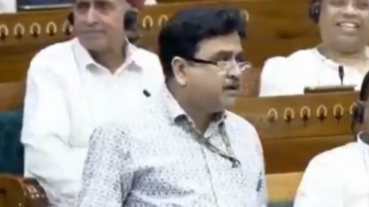Abhijit Gangopadhyay on Waqf Amendment Bill: ‘এই চোপ, চোপ! কিচ্ছু জানে না’ ওয়াকাফ বিল নিয়ে সংসদে বিরোধীদের ধমক দিলেন অভিজিৎ গঙ্গোপাধ্যায়