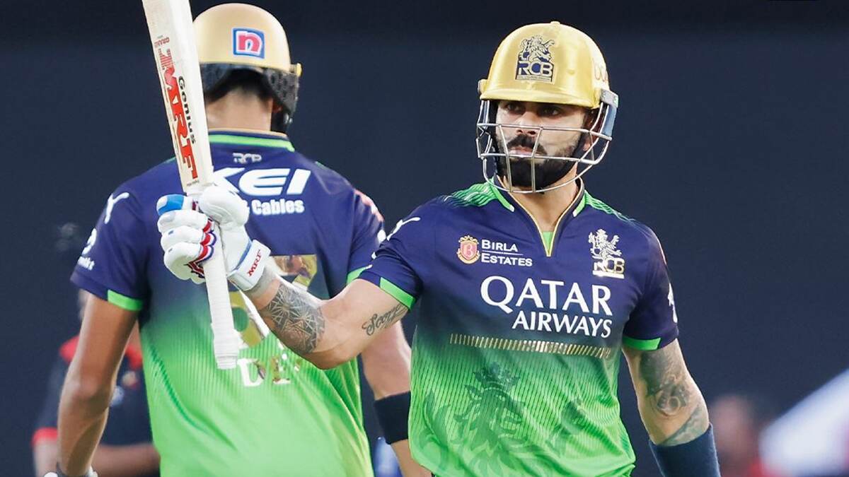 Virat Kohli: এবার কোহলির ৩০০র নজির, হাততালিতে ফেটে পড়ল গোটা স্টেডিয়াে