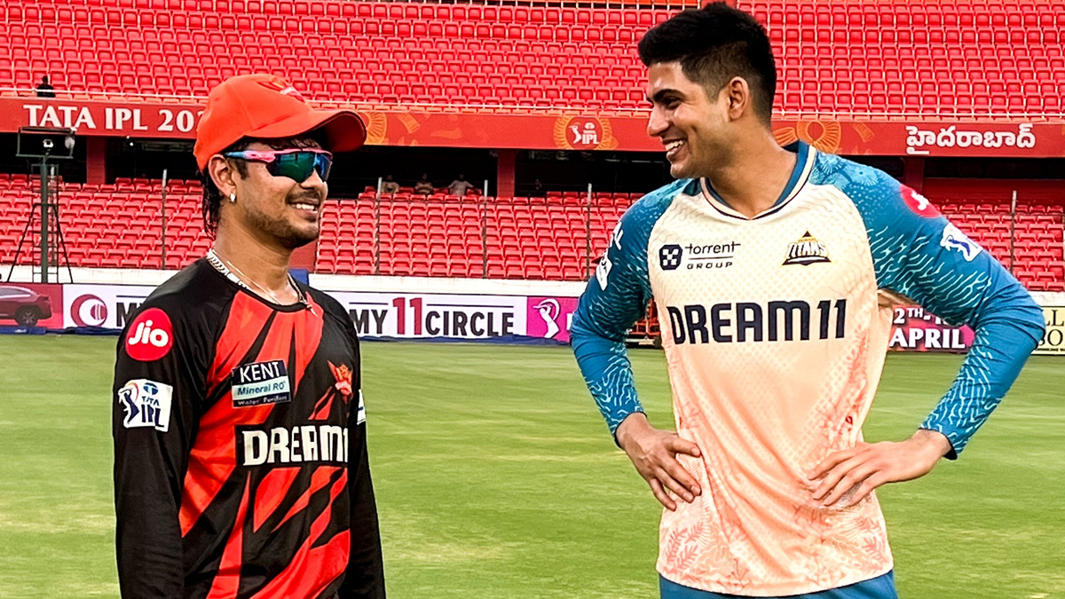 Shubman Gill Ishan Kishan Funny Video, SRH vs GT: 'ব্যাটার' মহম্মদ সিরাজকে কেমন রেটিং দিলেন শুভমন গিল, ইশান কিষাণ; দেখুন মজার ভিডিও