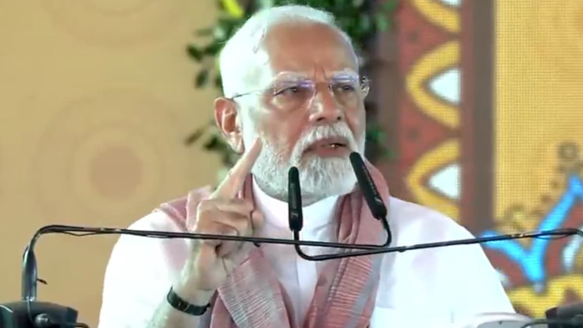 PM Modi On Operation Sindoor: অপারেশন সিঁদুরের সাফল্য নিয়ে দেশবাসীর উদ্দেশ্যে গুরুত্বপূর্ণ যেসব কথা বললেন প্রধানমন্ত্রী মোদী