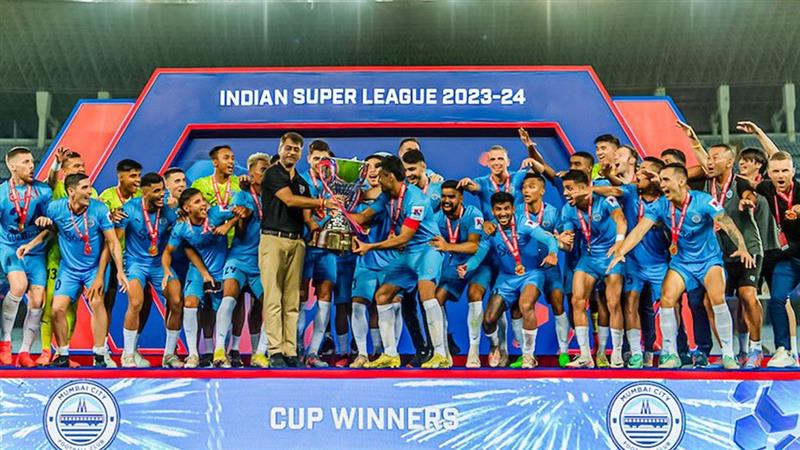 Mohun Bagan ISL 2025: যুবভারতীতে ইতিহাস সবুজ মেরুনের, বেঙ্গালুরুকে হারিয়ে আইএসএল কাপ জিতে দ্বিমুকুট মোহনবাগানের