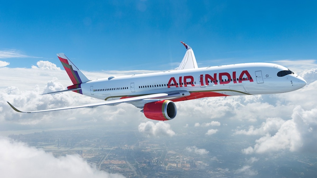 Air India Flight: এয়ার ইন্ডিয়ার বিমানের ইঞ্জিনে আগুনের সঙ্কেত, দিল্লিতে জরুরি অবতরণ