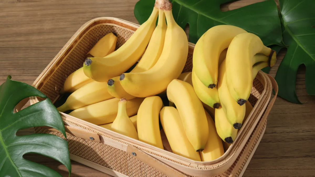 Fresh banana tips: কয়েক দিনে রেখে দিলেও কলা কালো হবে না। একদম তাজা থাকবে। জেনে নিন টিপস