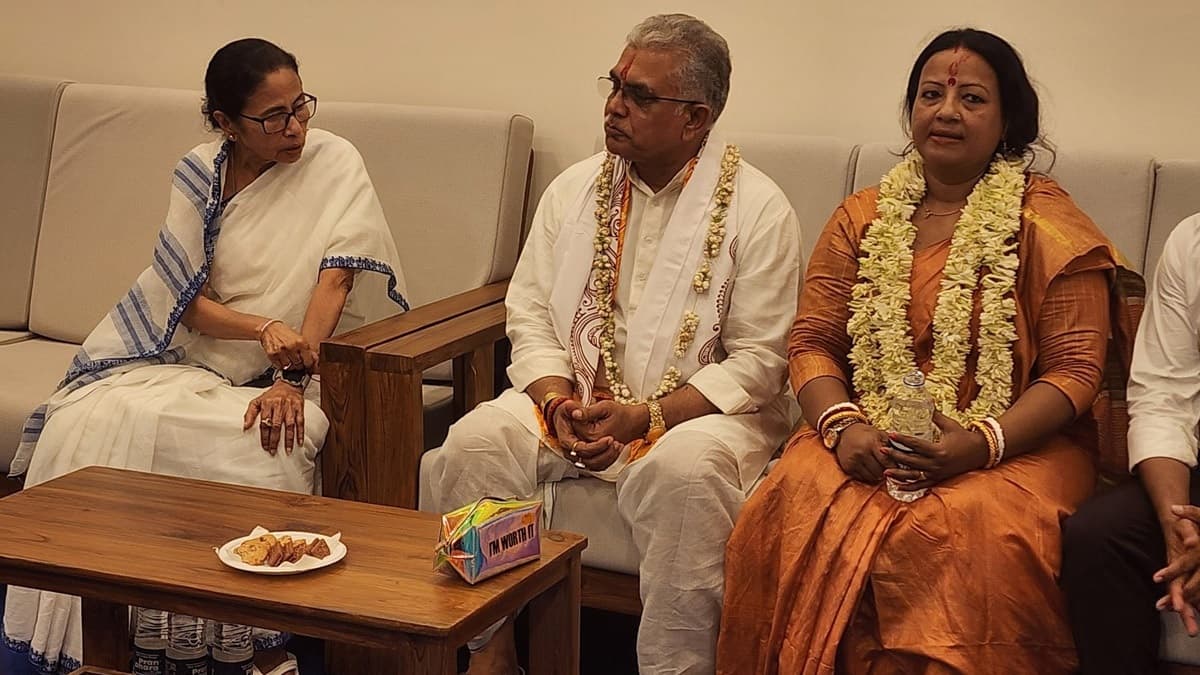 Dilip Ghosh Meets Mamata Banerjee: দিঘায় মুখ্যমন্ত্রীর সঙ্গে দিলীপ ঘোষের সাক্ষাৎ কি দল বদলেরই ইঙ্গিত?