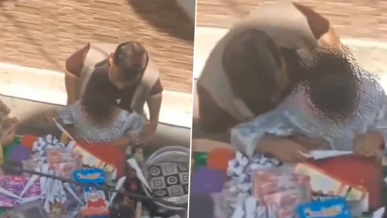 Ghaziabad Viral Video: কখনও পেট, কখনও বা বুক ছুঁয়ে যাচ্ছে হাত, প্রকাশ্যে কিশোরীকে যৌন হেনস্থা ফেরিওয়ালার, ভাইরাল ভিডিয়ো