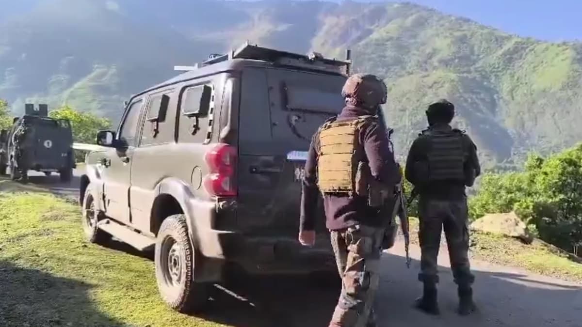 Pahalgam Terror Attack: পহেলগামের হামলাকারীরা এখনও পলাতক, বান্দিপোরা এলাকায় তল্লাশি অভিযান চালাচ্ছে নিরাপত্তা বাহিনী