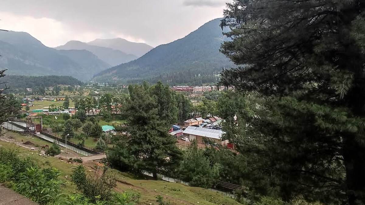 Pahalgam Terrorist Attack: পহেলগামের পর বন্ধ কাশ্মীরের ৪৮টি পর্যটনস্থল, পাক জঙ্গিদের স্লিপার সেলগুলি সক্রিয় হয়ে মানুষ মারতে চাইছে উপত্যকায়, বলছে গোয়েন্দা সূত্র