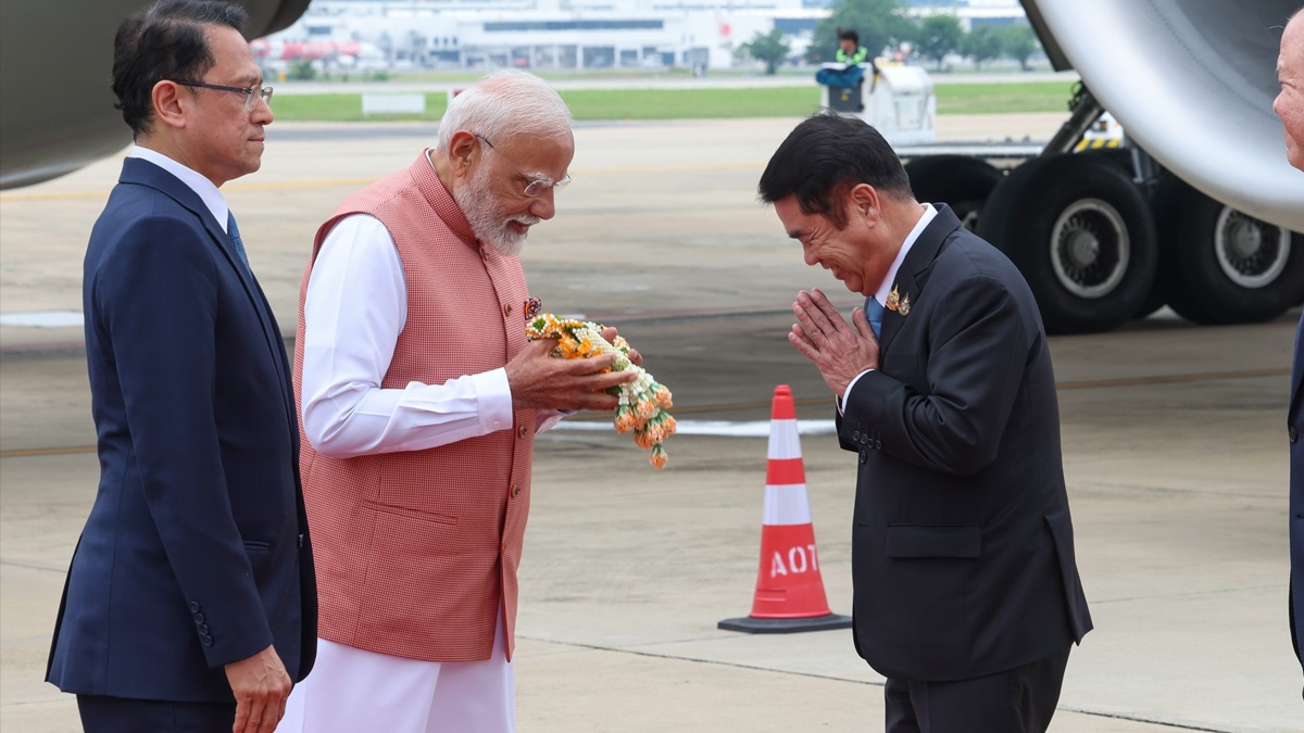 PM Modi In Thailand For BIMSTEC Summit: ভূমিকম্প বিধ্বস্ত থাইল্যান্ড, মায়ানমারকে সাহায্য ভারতের, তার মাঝেই ব্যাঙ্ককে প্রধানমন্ত্রী মোদী, বাংলাদেশের ইউনুসের সঙ্গে কি কথা হবে? জল্পনা