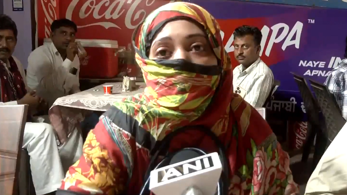 Pakistani Citizen Viral Video: সাজানো সংসার ছেড়ে পাকিস্তানে ফিরতে হবে, চোখের কোনে জল নিয়ে মোদী সরকারের কাছে বিশেষ আর্জি সদ্য বিবাহিতা সামরিনের