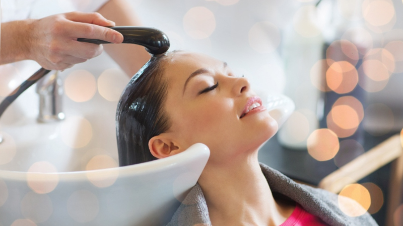 Shampoo Hair Correctly: চুলে শ্যাম্পু তো সকলেই করেন। কিন্তু সঠিক নিয়ম মেনে করেন কি? জেনে নিন শ্যাম্পু করার সঠিক নিয়ম