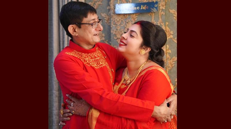 Kanchan Mallick: অসুস্থ অবস্থায় হাসপাতালে ভর্তি ছিলেন কাঞ্চল মল্লিক, মাঝে আবার বন্ডে সই করে কোথায় গেলেন অভিনেতা?