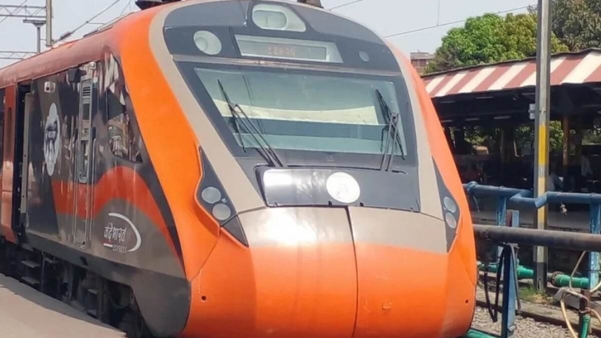 Vande Bharat Express: ভাগলপুর-তিকানি স্টেশনের মাঝে বন্দে ভারত এক্সপ্রেসে ছোঁড়া হল পাথর , ভাঙল কাঁচ