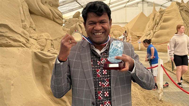 Fred Darrington Sand Art Award:  বালি শিল্পে অসামান্য অবদান, ফ্রেড ড্যারিংটন স্যান্ড মাস্টার পুরস্কারে ভূষিত হলেন সুদর্শন পট্টনায়েক