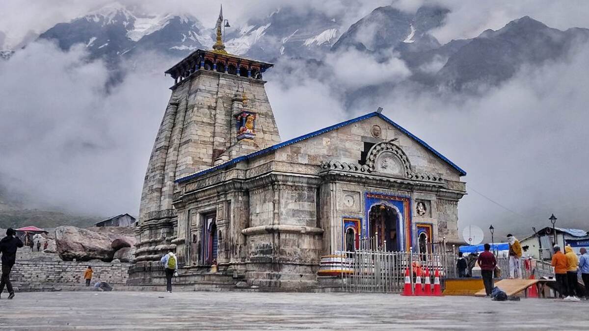 Kedarnath Yatra 2025: কেদারনাথ যাত্রার ডিউটিতে নিযুক্ত কর্মীদের জন্য বিমা, জানালেন রুদ্রপ্রয়াগের জেলাশাসক ডঃ সৌরভ গেহরওয়ার