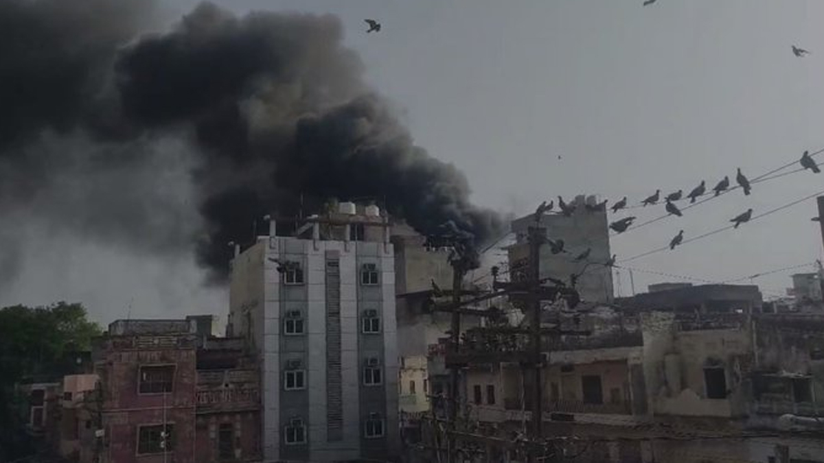 Hotel Fire: কলকাতায় ভয়াবহ অগ্নিকাণ্ডের পর আজমেরের বিলাসবহুল হোটেলে আগুন, ৪ জন নিহত