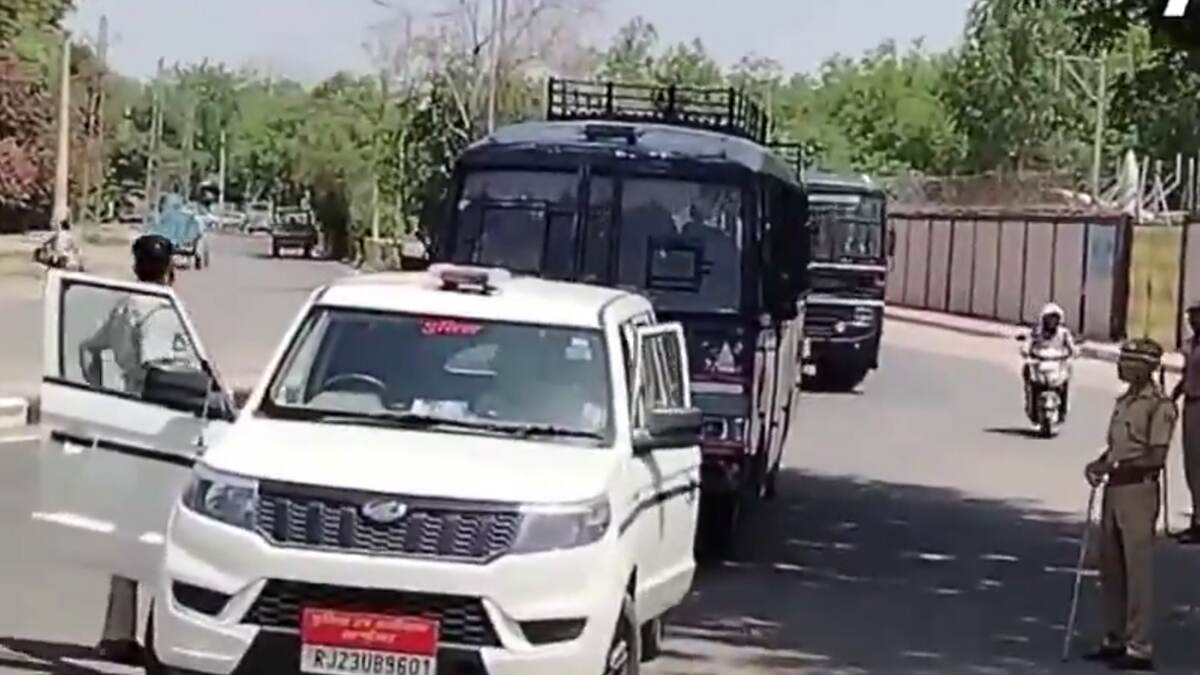 Rajasthan: বাসভর্তি অনুপ্রবেশকারী, যোধপুর থেকে আটক একাধিক অবৈধ বাংলাদেশি নাগরিক