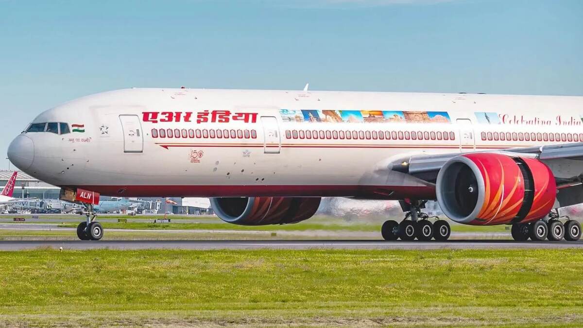 28 Airports Shut: ভারতের আকাশসীমায় পাক ড্রোন-মিসাইলের হানাদারি, আপৎকালীন পরিস্থিতিতে দেশের ২৮ বিমানবন্দর বন্ধ রাখার নির্দেশ