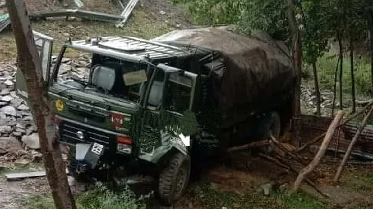 Jammu and Kashmir 3 Jawans Killed: রামবানে ৭০০ ফুট গভীর খাদে গড়িয়ে পড়ল সেনার ট্রাক, মৃত্যু ৩ জওয়ানের