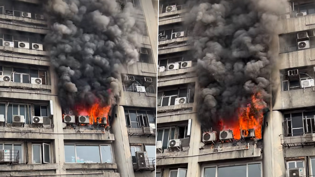 AJC Bose Road Fire: ফের শহর কলকাতায় অগ্নিকাণ্ডের ঘটনা, ঘটনাস্থলে দমকলের একাধিক ইঞ্জিন, পুড়ে ছাঁই বহুতলের একাংশ