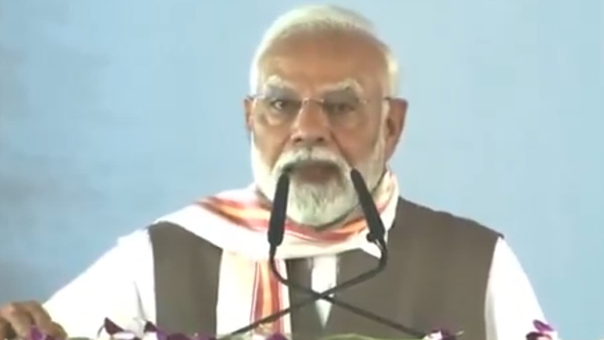 PM Modi in Bihar: 'প্রাণ যায় যাক কিন্তু প্রতিশ্রুতি নয়', জঙ্গিঘাঁটি ধ্বংসের কথা রেখেছেন, ভোটমুখী বিহারের জনসভায় দাঁড়িয়ে কী বললেন মোদী, দেখুন