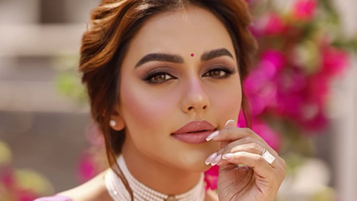 Nusraat Faria: মানসিকভাবে ভেঙে পড়েছেন নুসরত, জামিন মিলতেই মুখ খুললেন বাংলাদেশি অভিনেত্রী