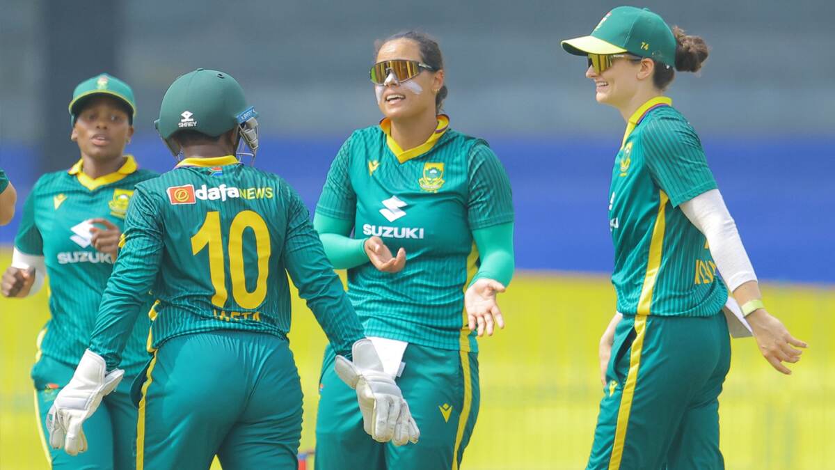 SL W vs SA W, ODI Tri Series Scorecard: অ্যানেরি ডার্কসেনের সেঞ্চুরি, ক্লোয়ে ট্রায়নের ৫ উইকেটে শ্রীলঙ্কাকে হারাল দক্ষিণ আফ্রিকা