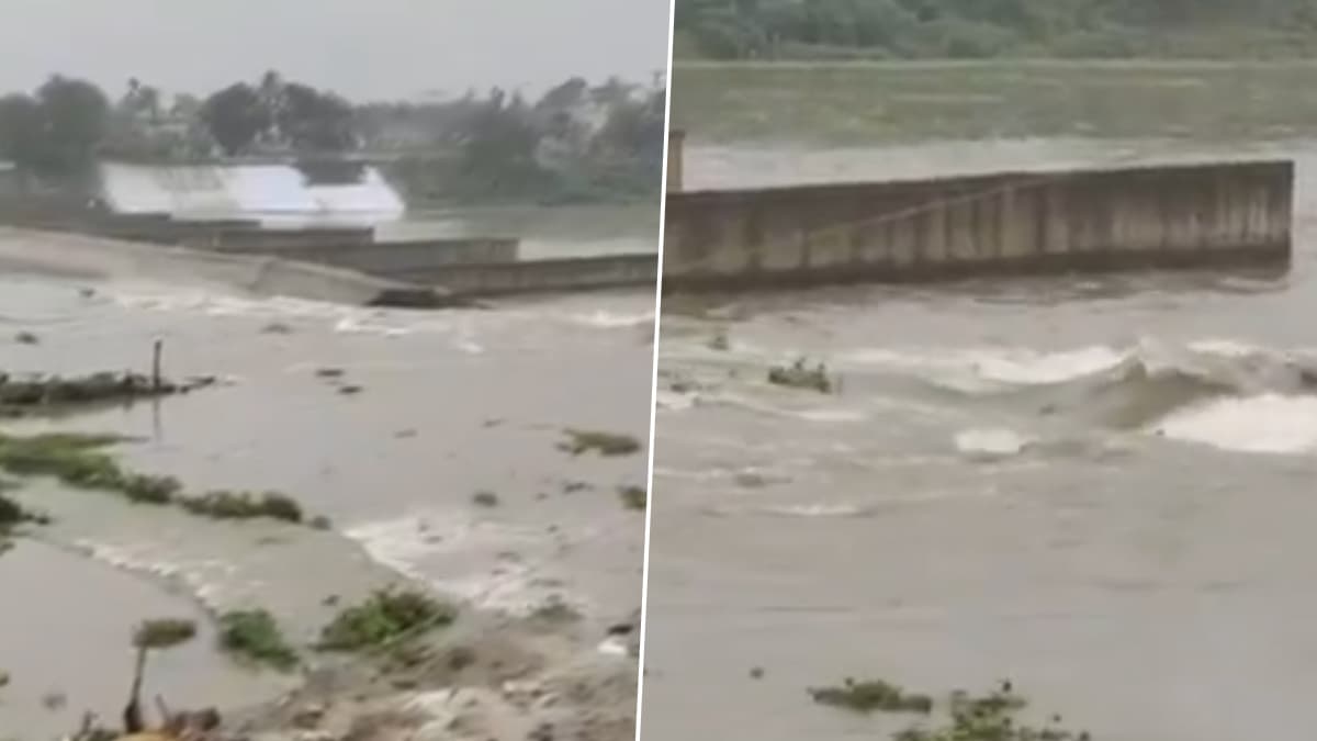 Atrei River Dam Breaks Again:ফেব্রুয়ারির পর ফের ভাঙল আত্রেই নদীর বাঁধ, বন্যার আশঙ্কায় চরম উৎকণ্ঠা  নদী পাড়ের গ্রামগুলিতে