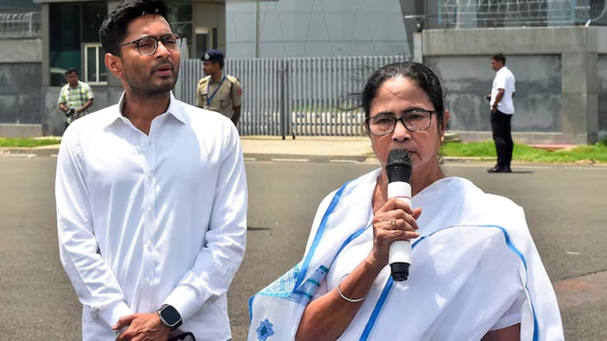 Abhishek Banerjee: ইউসুফের বদলে প্রতিনিধিদলে অভিষেক, 'অপারেশন সিঁদুর'এর বার্তা বিশ্ব দরবারে নিয়ে যেতে তৃণমূলের মুখ বদল